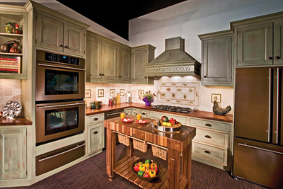 John Boos Kitchen Island on Cuisines Laurier Vignettes On Display